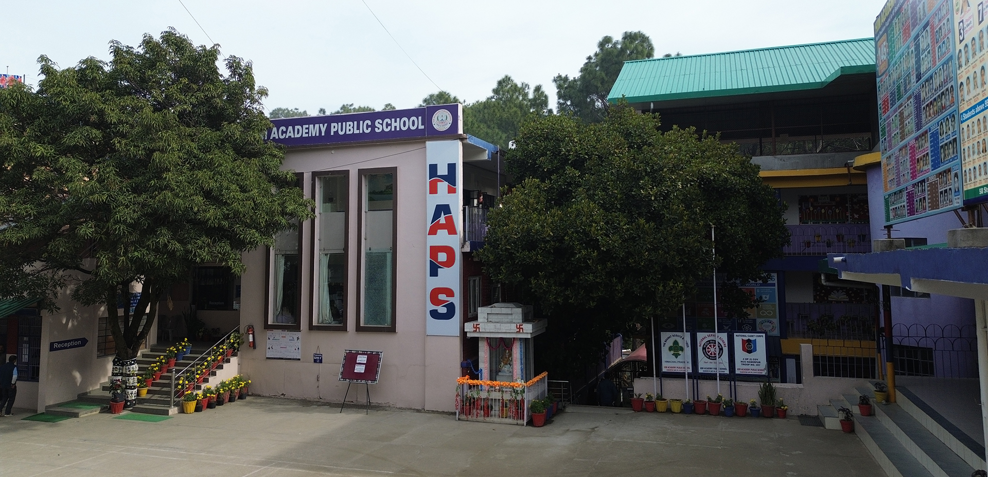 Him Academy Public School (Hira Nagar)